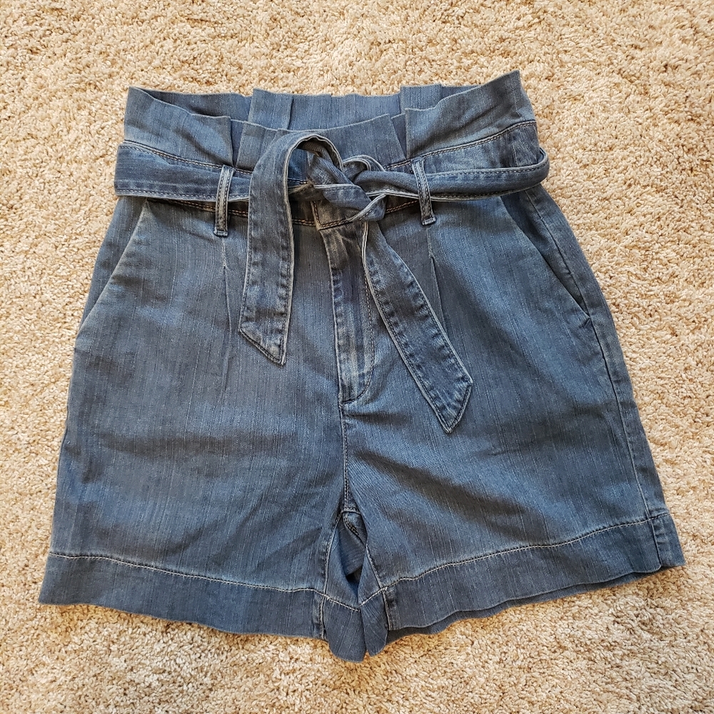 White House Black Market Paper Bag High Waist Belted Chambray 5" Short  …